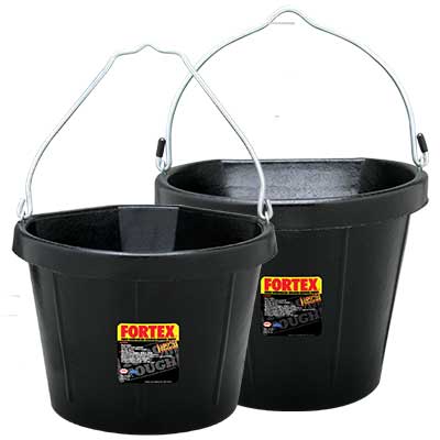 https://www.fortexfortiflex.com/wp-content/uploads/2021/09/Rubber-Products-Corner-Feeder-and-Flat-Bucket.jpg